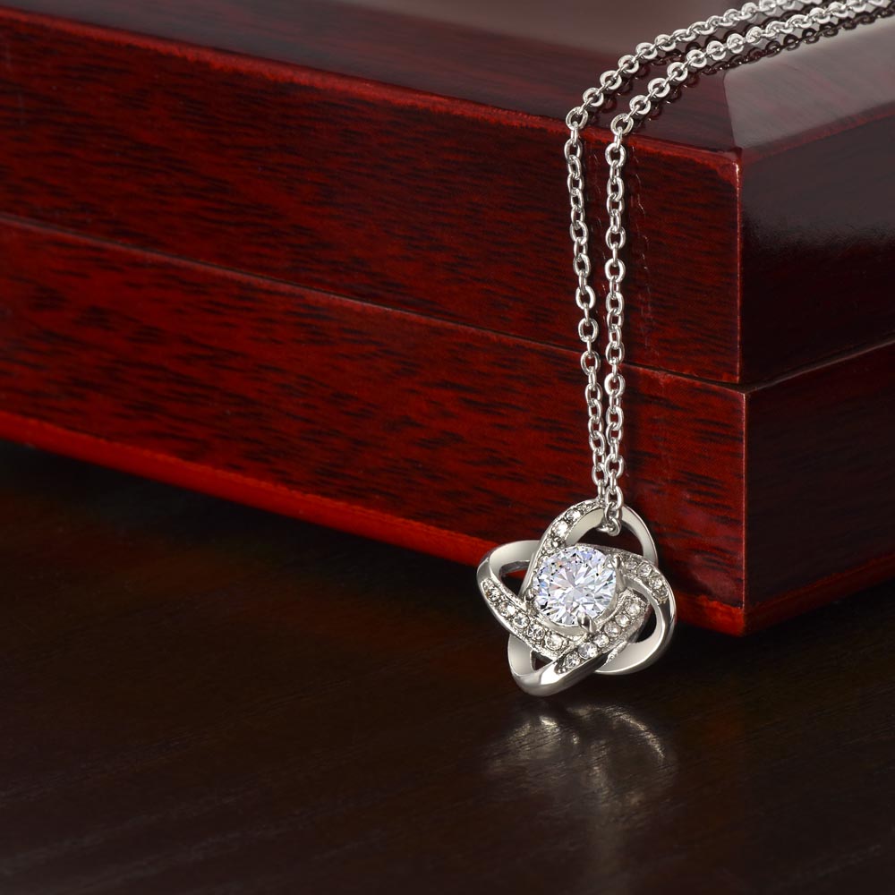 Special Moments - Love knot Necklace